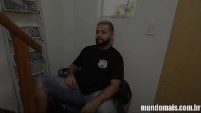 MundoMais - Tire Repairman - Captain Jack & Gilzao - free gay porn