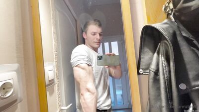 OF - Armzbro97 (76)