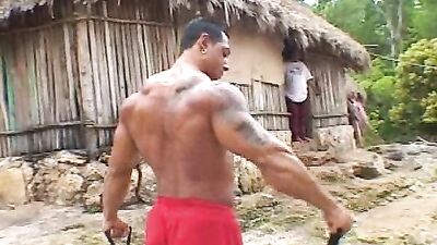 Musclehunks - Ezequiel Martinez 1-1 - free gay porn