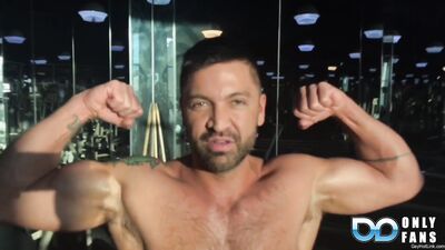 OnlyFans -  Dominic Pacifico - 35 - Watch me working out 100  naked at the gym   woof @thecaseyeverett @pacificoent - free gay porn