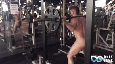 OnlyFans -  Dominic Pacifico - 35 - Watch me working out 100  naked at the gym   woof @thecaseyeverett @pacificoent - free gay porn