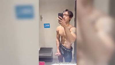 Unknown OnlyFans (32) - free gay porn