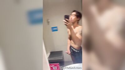 Unknown OnlyFans (32) - free gay porn