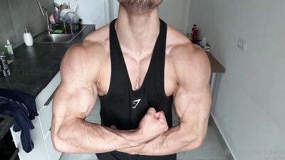 Kevin OnlyFans - - 2023-08-30 16-08-35