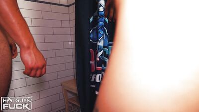 HotGuysFuck - Big Man Jacob Black Takes Reina Heart to Pound Town