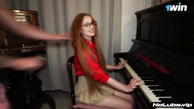 NAUGHTY REDHEAD LIKES IT ROUGH Megan Murkovski