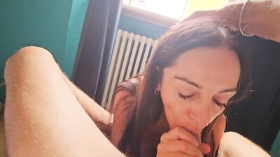 Zozzerie a Roma Troietta dalle Tette grandi viene scopata da un cazzo enorme Part 1