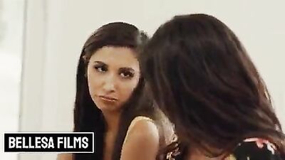 Two Latinas (Gianna Dior Autumn Falls) share bf in romantic threesome Bellesa