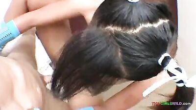 18yo cutie Thai teenager fucked by foreign dude