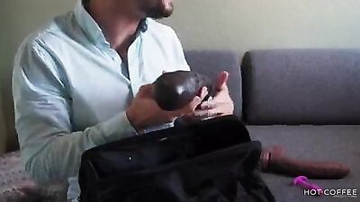 Big Ass Latina ds to be sick and fucks her pussy doctor