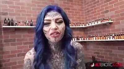 Amber Luke gets a asshole tattoo and a good fucking