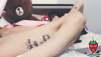 Asian Girl Gets Bored Studying and Masturbates