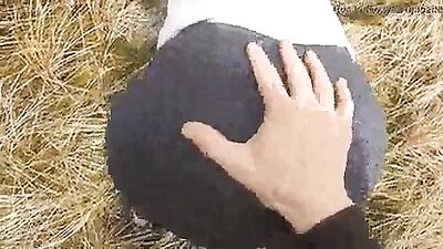 Teasing milf gets her ass fucked at the beach