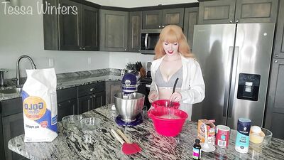 Hi Daddy Im baking some cookies for you Wanna watch