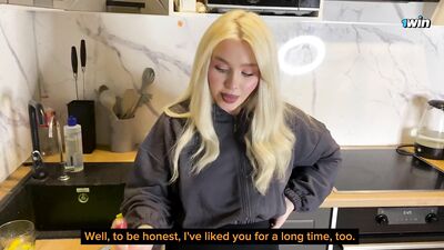 Went to visit a neighbor and heard a declaration of love ASMR