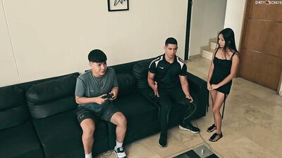 LIL TIMY CUM INSIDE MY PUSSY WHEN HE FUCKS ME WHILE MY BOYFRIEND GOES TO GET FOOD