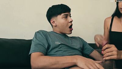 LIL TIMY CUM INSIDE MY PUSSY WHEN HE FUCKS ME WHILE MY BOYFRIEND GOES TO GET FOOD