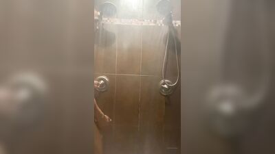 Men in Locker Rooms Gay Porn Video (76)