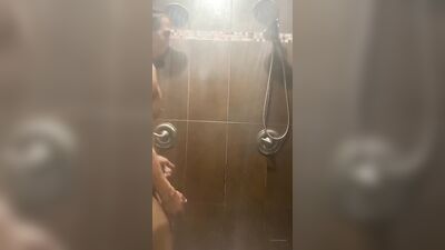 Men in Locker Rooms Gay Porn Video (76)