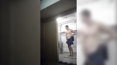 Men in Locker Rooms Gay Porn Video (85)