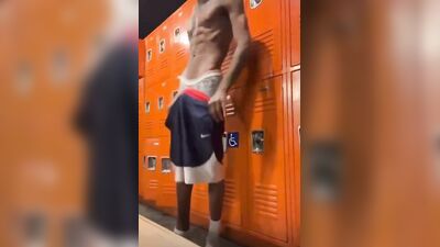 Men in Locker Rooms Gay Porn Video (64)