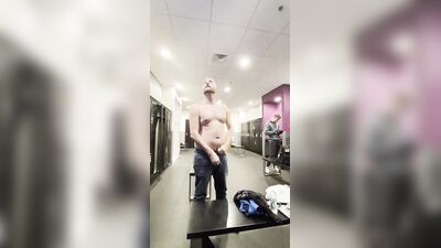 Men in Locker Rooms Gay Porn Video (15)