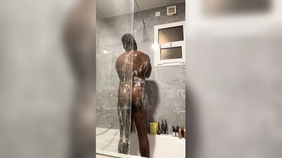 It's Shower Time Gay Porn Video (2)