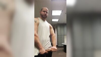 Men in Locker Rooms Gay Porn Video (154)