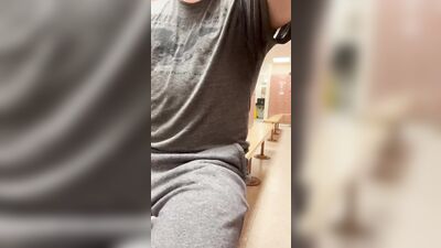 Men in Locker Rooms Gay Porn Video (58)
