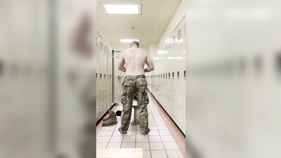 Men in Locker Rooms Gay Porn Video (88)