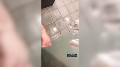Men in Locker Rooms Gay Porn Video (66)