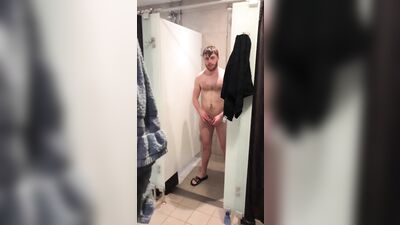 Men in Locker Rooms Gay Porn Video (133)
