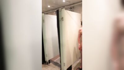 Men in Locker Rooms Gay Porn Video (133)