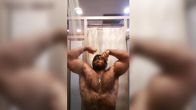Men in Locker Rooms Gay Porn Video (101)