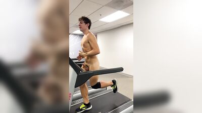 Men in Locker Rooms Gay Porn Video (16)