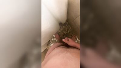 Men in Locker Rooms Gay Porn Video (85)