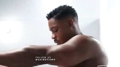 Men in Locker Rooms Gay Porn Video (50)