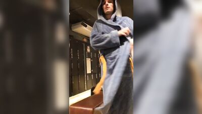 Men in Locker Rooms Gay Porn Video (69)