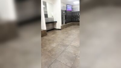 Men in Locker Rooms Gay Porn Video (67)