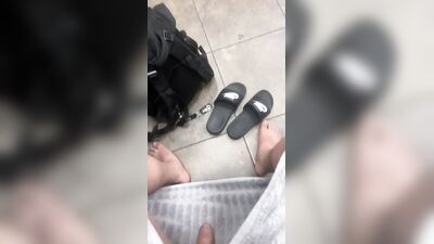 Men in Locker Rooms Gay Porn Video (67)