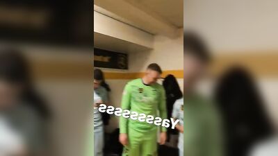 Men in Locker Rooms Gay Porn Video (23)