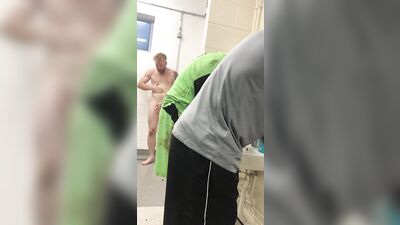 Men in Locker Rooms Gay Porn Video (162)