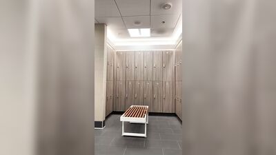 Men in Locker Rooms Gay Porn Video (4)