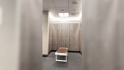 Men in Locker Rooms Gay Porn Video (4)