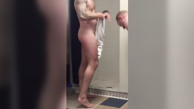 Men in Locker Rooms Gay Porn Video (165)