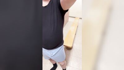 Men in Locker Rooms Gay Porn Video (73)