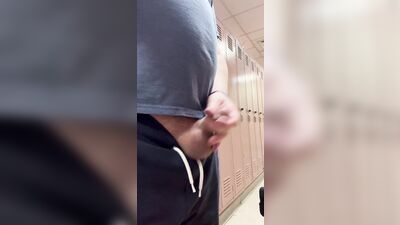 Men in Locker Rooms Gay Porn Video (49)