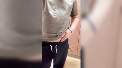 Men in Locker Rooms Gay Porn Video (81)