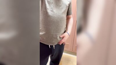 Men in Locker Rooms Gay Porn Video (81)