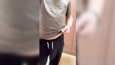 Men in Locker Rooms Gay Porn Video (81)